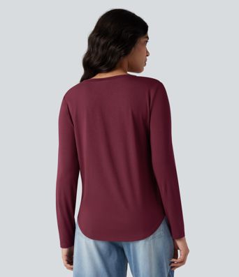 T-shirt col V manches longues ourlet arrondi coupe décontractée avec poche T-shirt col V manches longues ourlet arrondi coupe décontractée avec poche