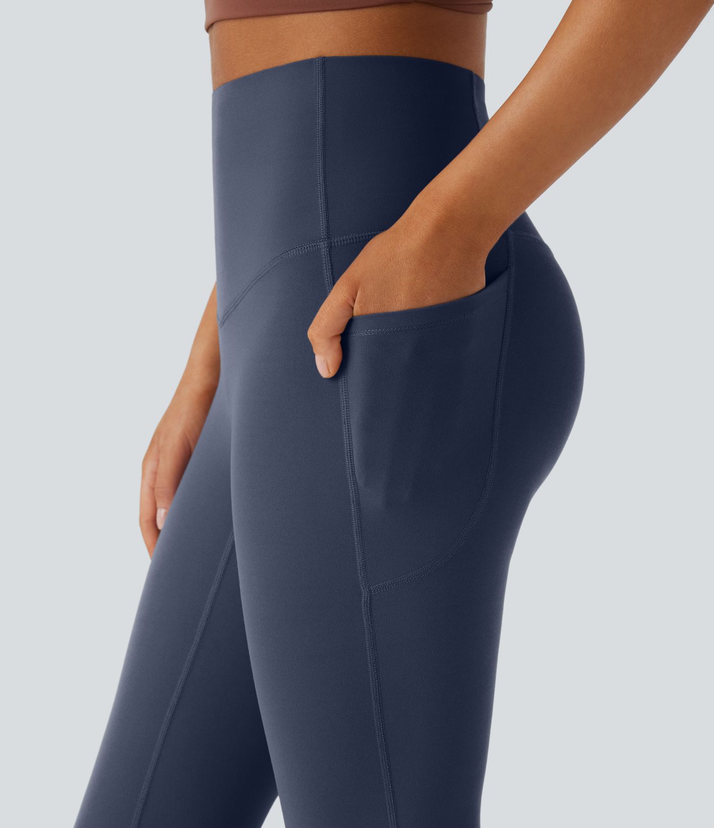 Halara UltraSculpt™ - Formende Bootcut-Yoga-Leggings mit hohem Bund, Seitentaschen und Bauchkontrolle