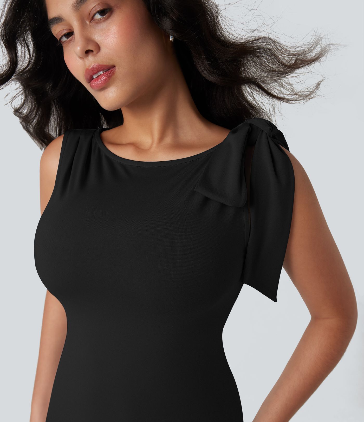 Ärmelloses Maxikleid mit U-Boot-Ausschnitt und Meerjungfrauen-Saum