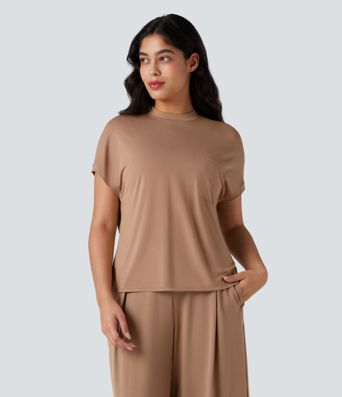 Mock-neck Short Sleeve Relaxed Casual T-Shirt with Pocket