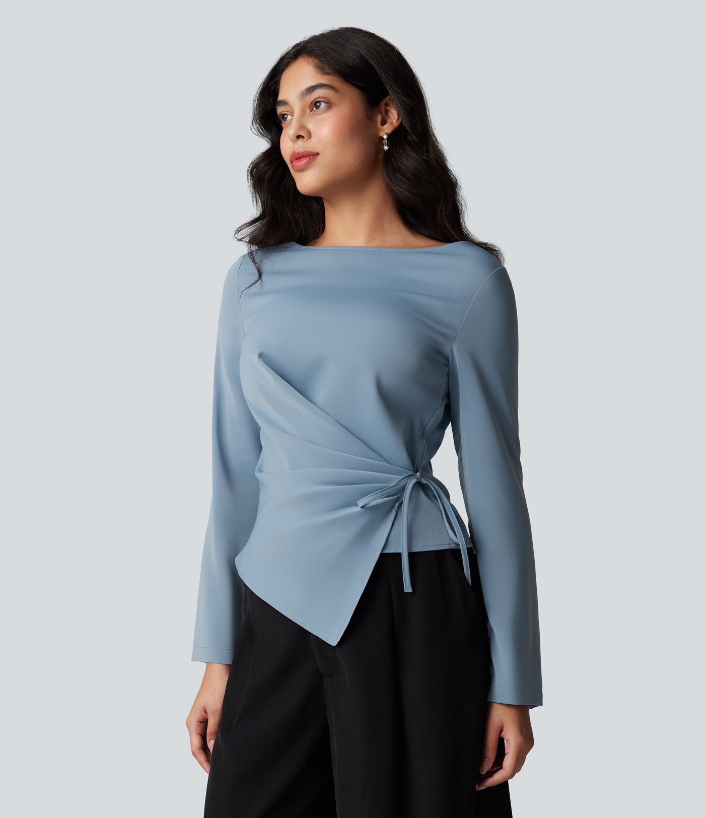 Business blouse without knitted fabric, with boat neckline, long sleeves and gathering with tie belt