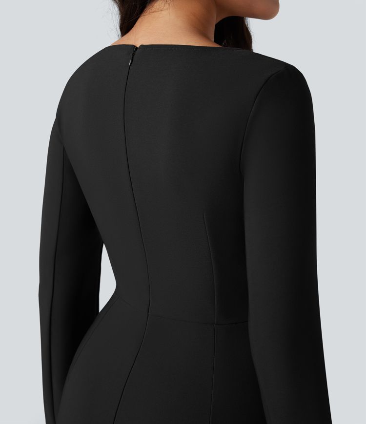 Robe courte moulante col carré manches longues