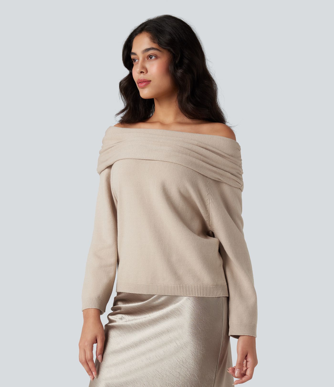 Pull épaules dénudées manches longues