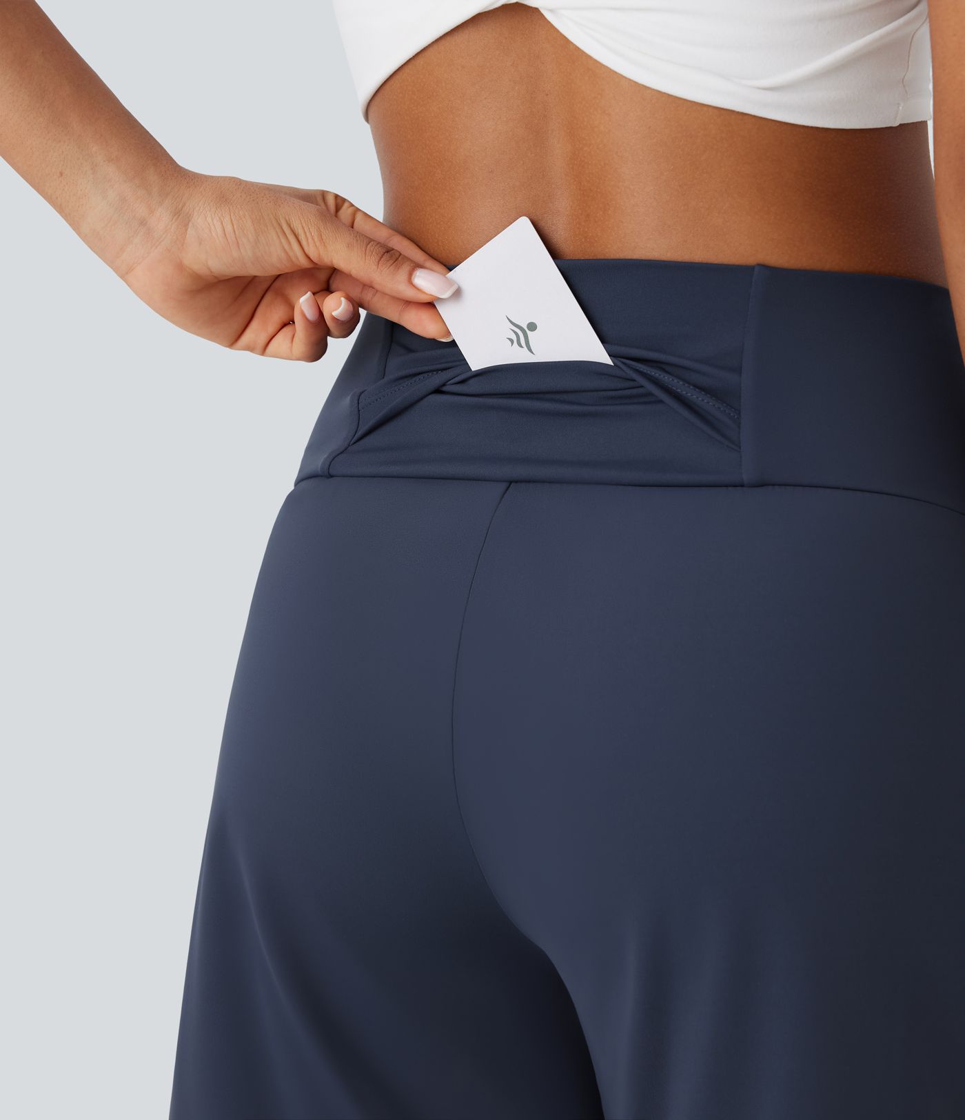 Short de Yoga Bermuda Taille Haute SoftlyZero™ avec Poches, Toucher Frais et Aérien