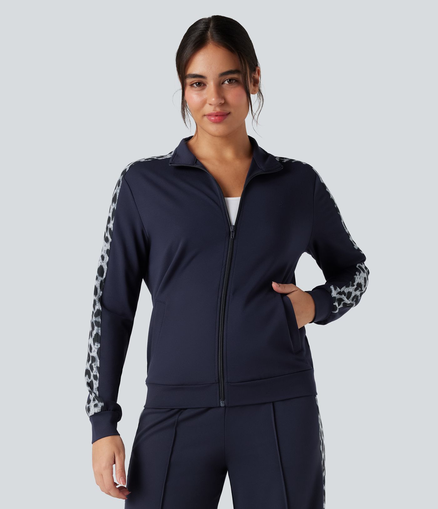 SculptKnit Stand Collar Contrast Leopard Casual Jacket with Pockets