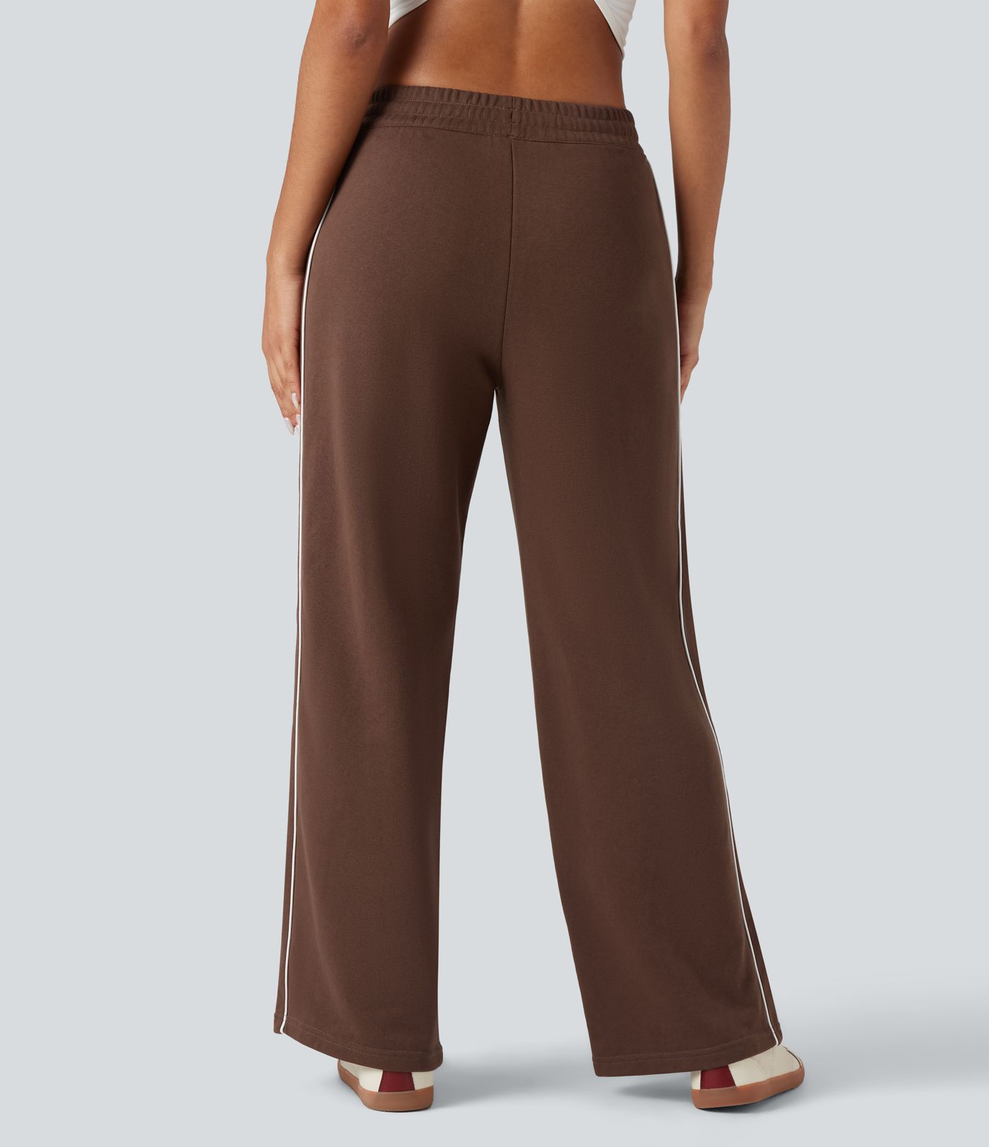 Mid-Rise Baumwollhose mit Kordelzug, geradem Bein, Colorblock und Taschen