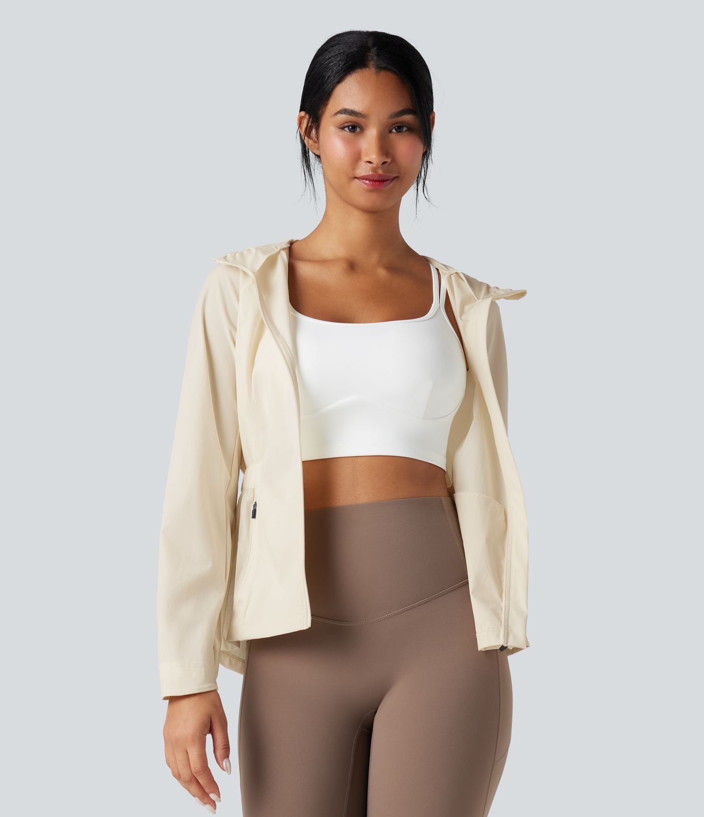 Water Repellent Abrasion-resistant Hooded Contrast Mesh Hiking Jacket with Pockets