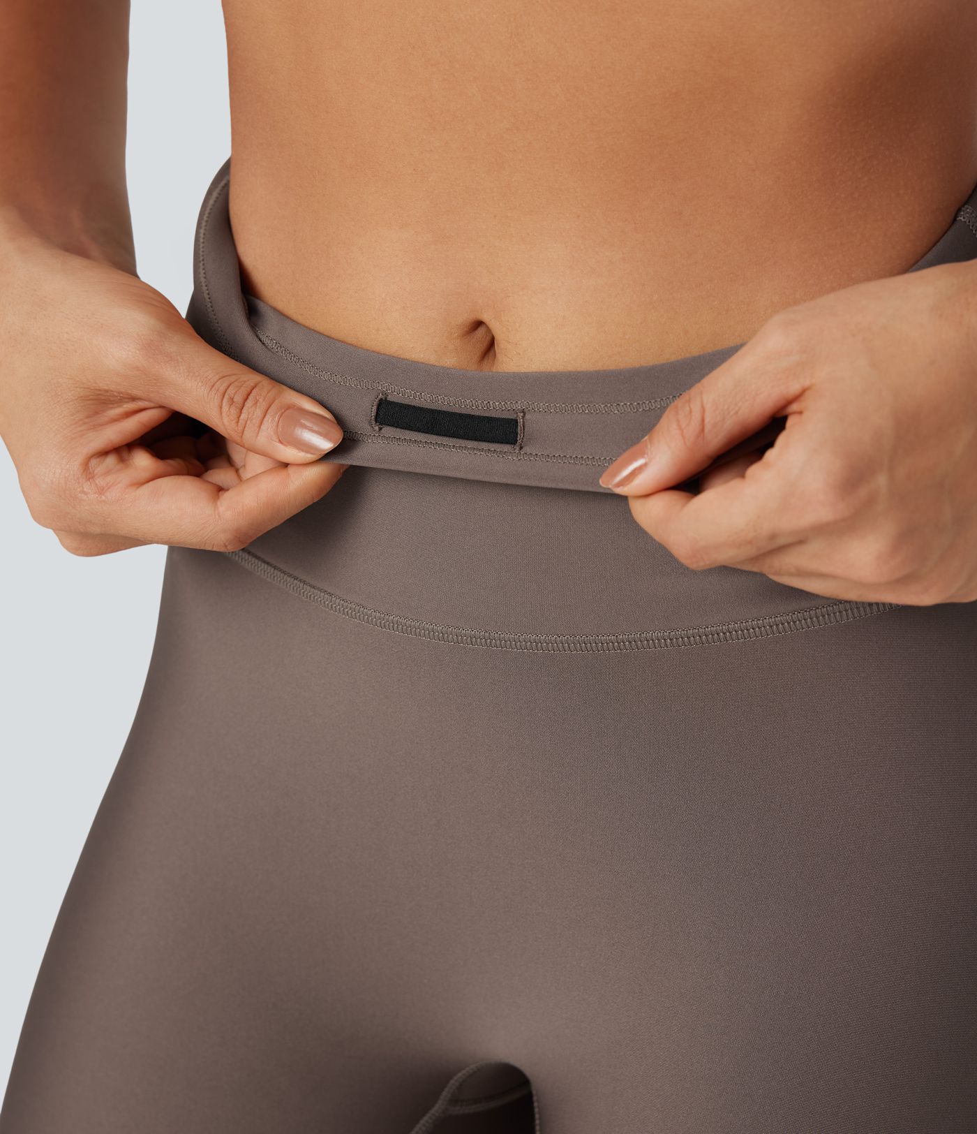 Reflective High Waisted Sheen Running Leggings with Pocket