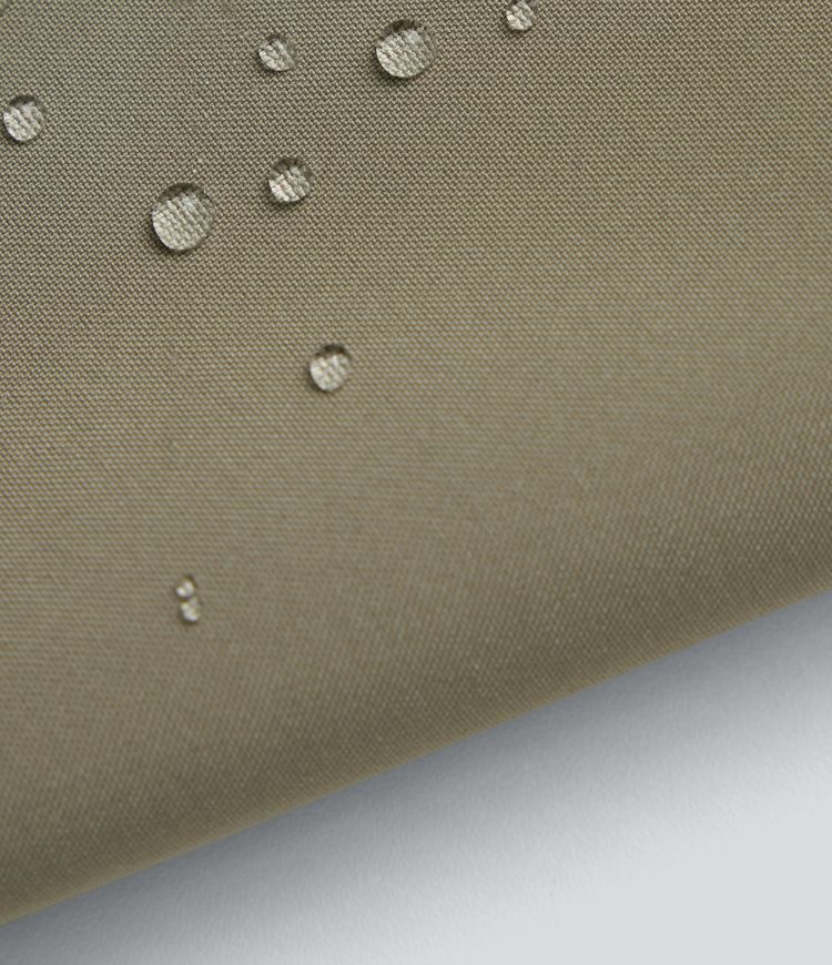 Veste randonnée à capuche déperlante avec cordon de serrage ajustable et poches