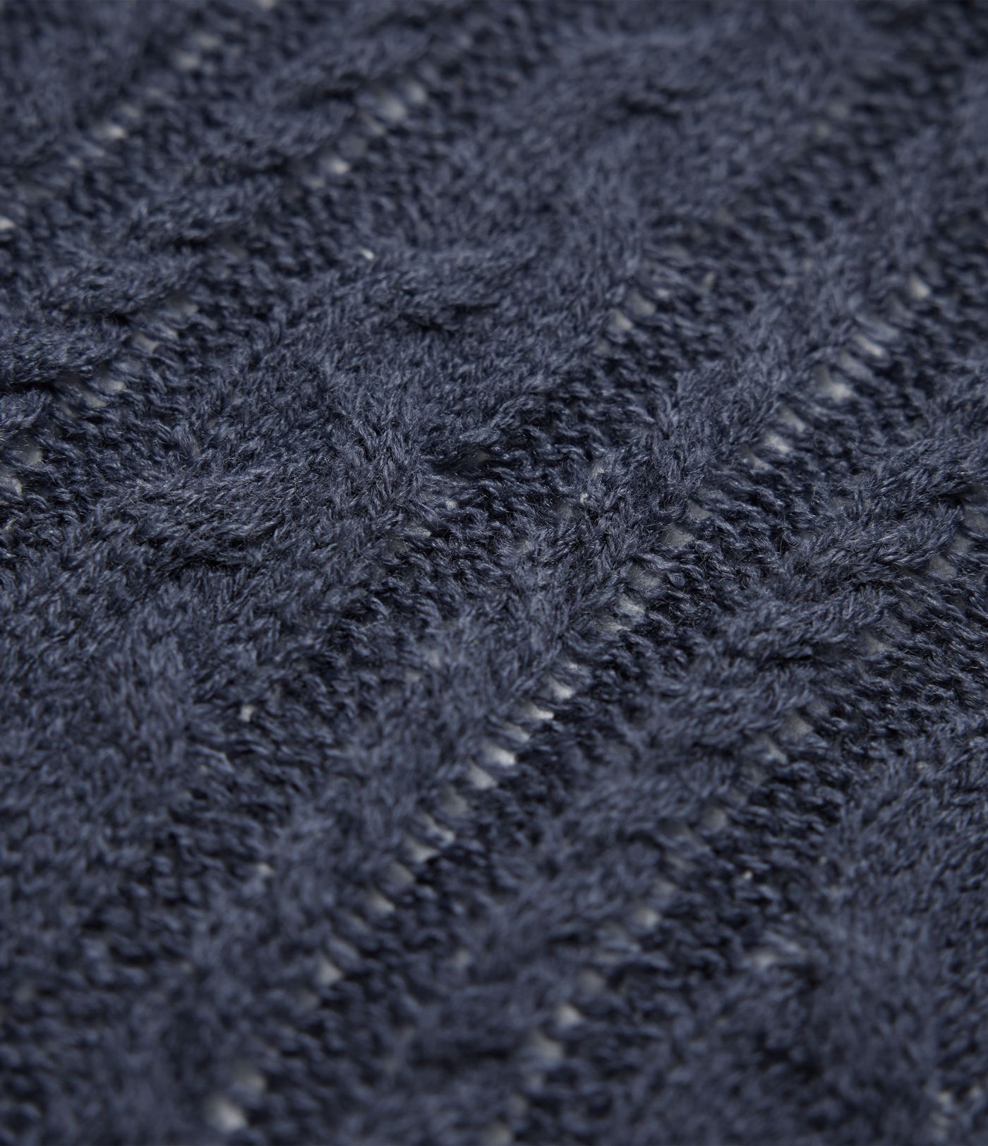 Pull col montant torsadé manches longues