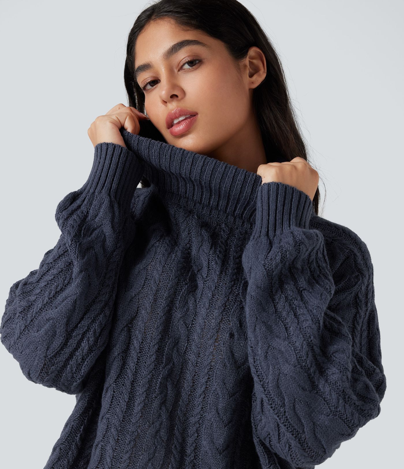 Pull col montant torsadé manches longues