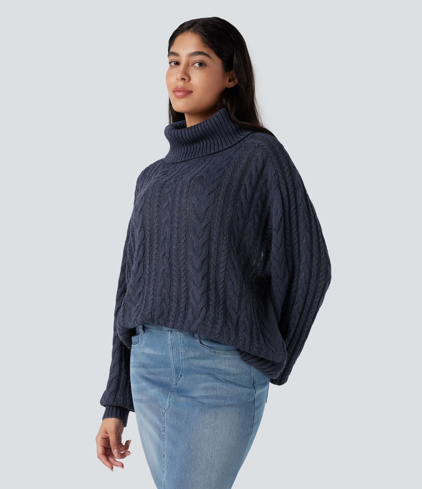 Pull col montant torsadé manches longues