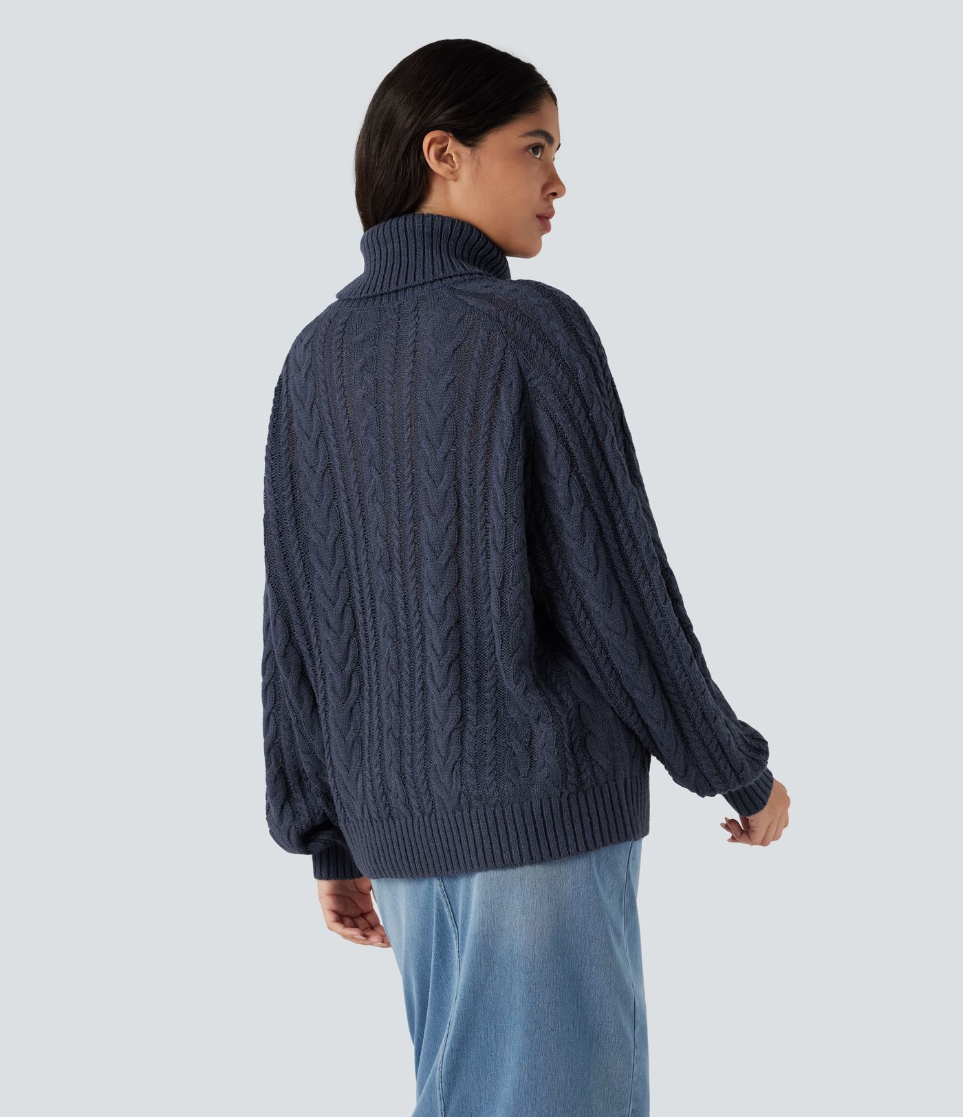 Pull col montant torsadé manches longues