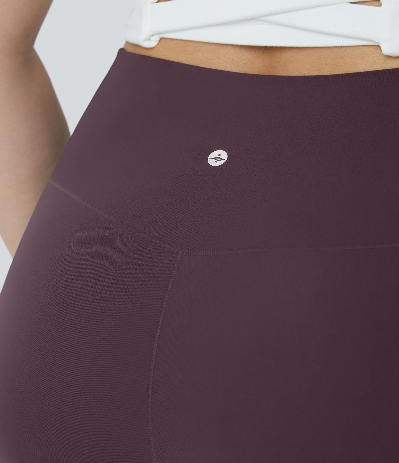 Softlyzero™ Plus-Size Crossover Capri-Yoga-Leggings mit hohem Bund und Seitentaschen