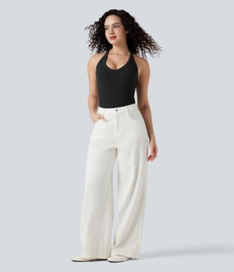 Gerippter, ärmelloser, figurbetonter Body mit V-Ausschnitt und überkreuztem Rückendetail, lässig