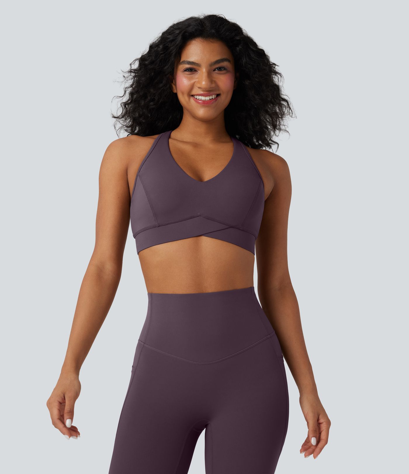 Halara UltraSculpt™ Mittlere Stützfunktion V-Ausschnitt Racerback Trainings-Sport-BH