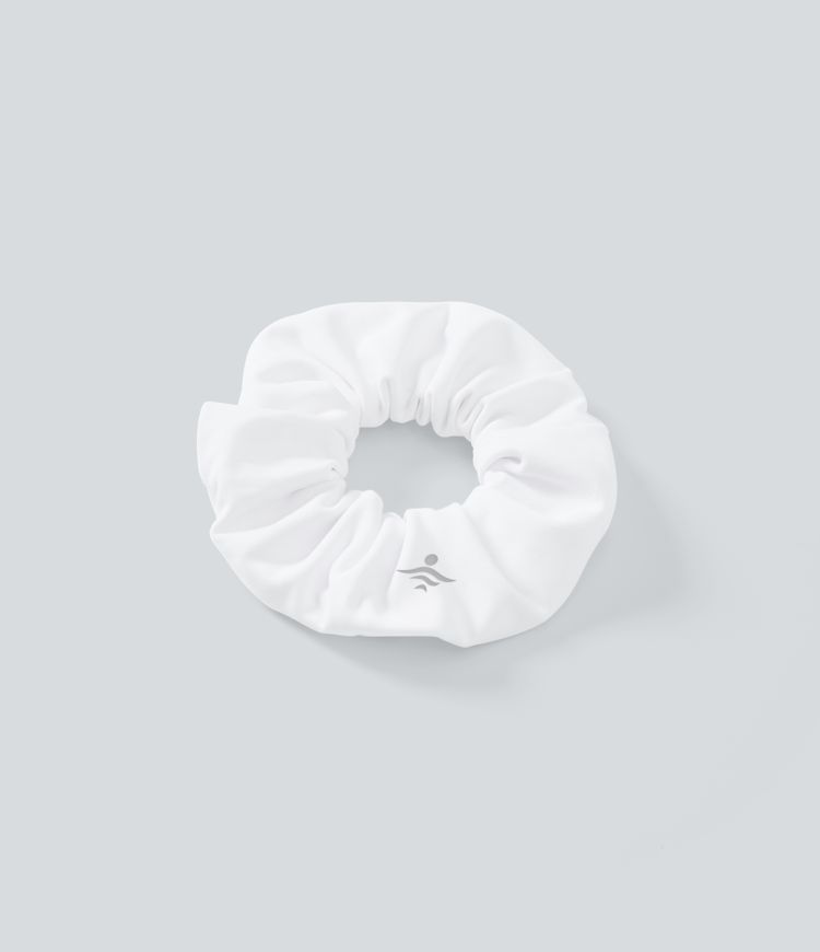 Softlyzero™ Plush Random 1pc Solid Pleated Scrunchie