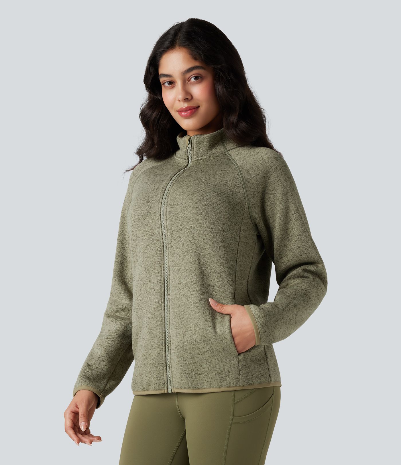 Melierte Wander-Fleecejacke mit Stehkragen, langen Ärmeln, Reißverschluss und Taschen