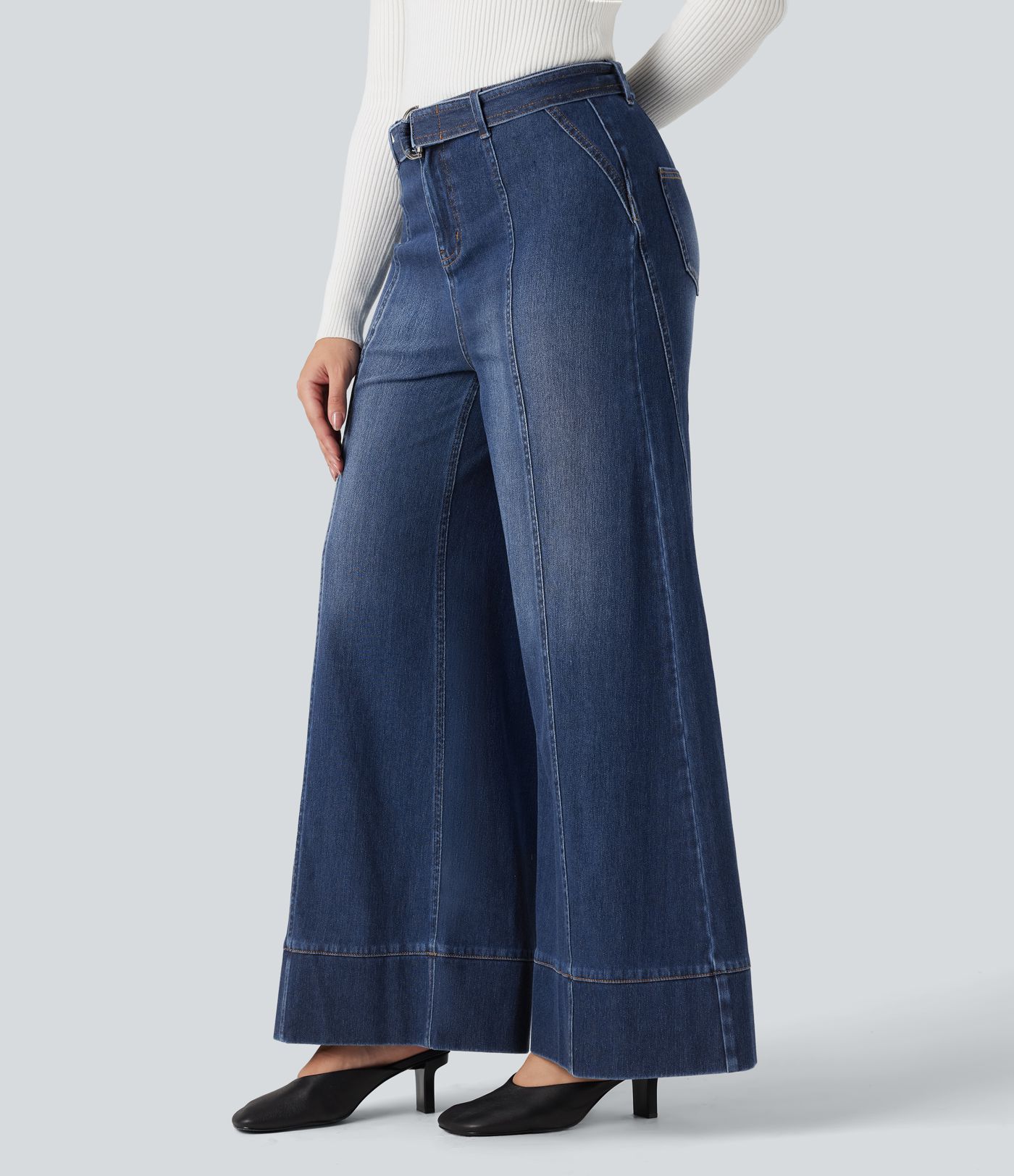 Halara Flex™ hochgeschnittene, mit Gürtel versehene, weit ausgestellte Casual-Jeans mit Taschen