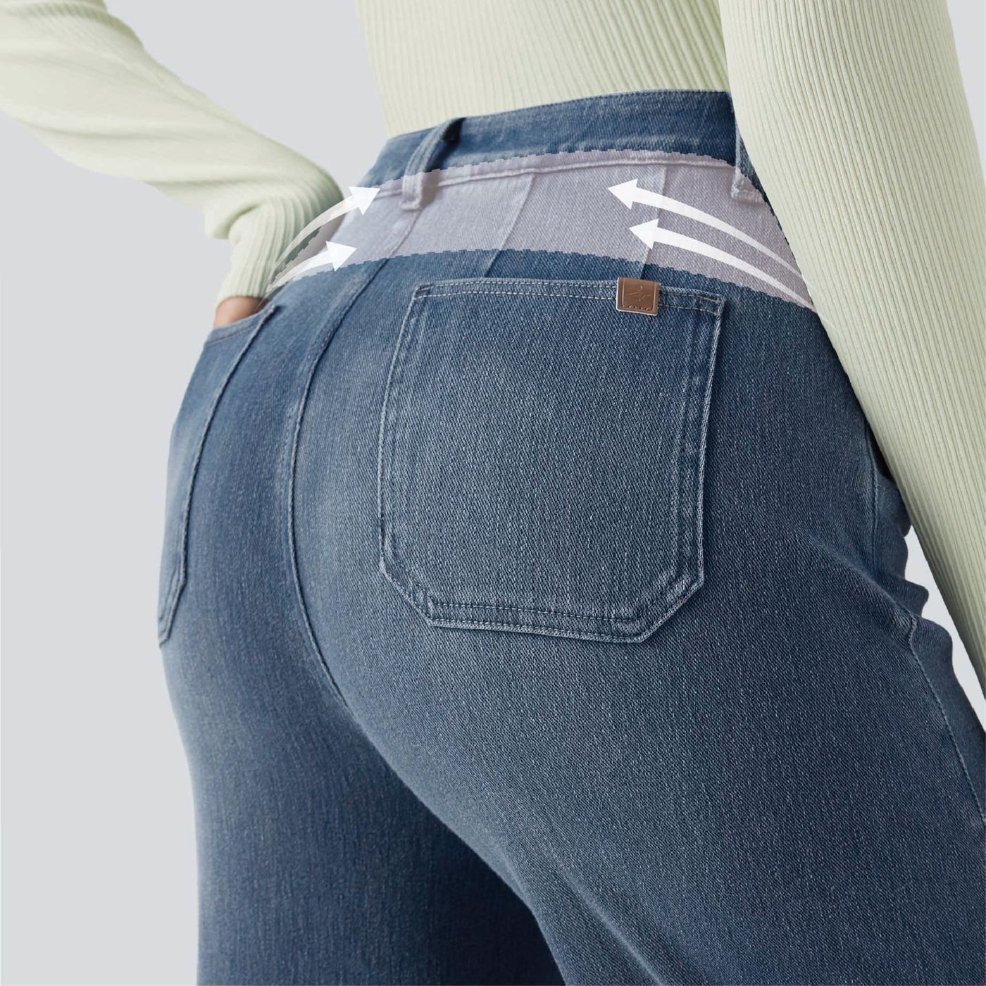 Halara Flex™ - Lässige Jeans mit mittelhohem Bund, Gesäßtaschen, Bauchkontrolle und weitem Bein