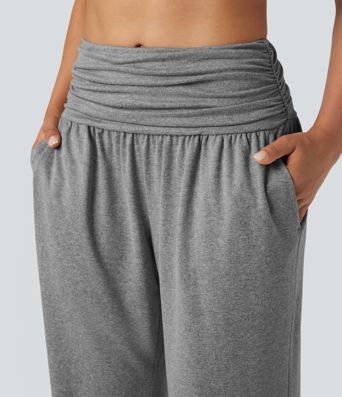Pantalones de yoga jaspeados de tiro medio y pernera ancha, con fruncidos, pañuelo curvo y bolsillos