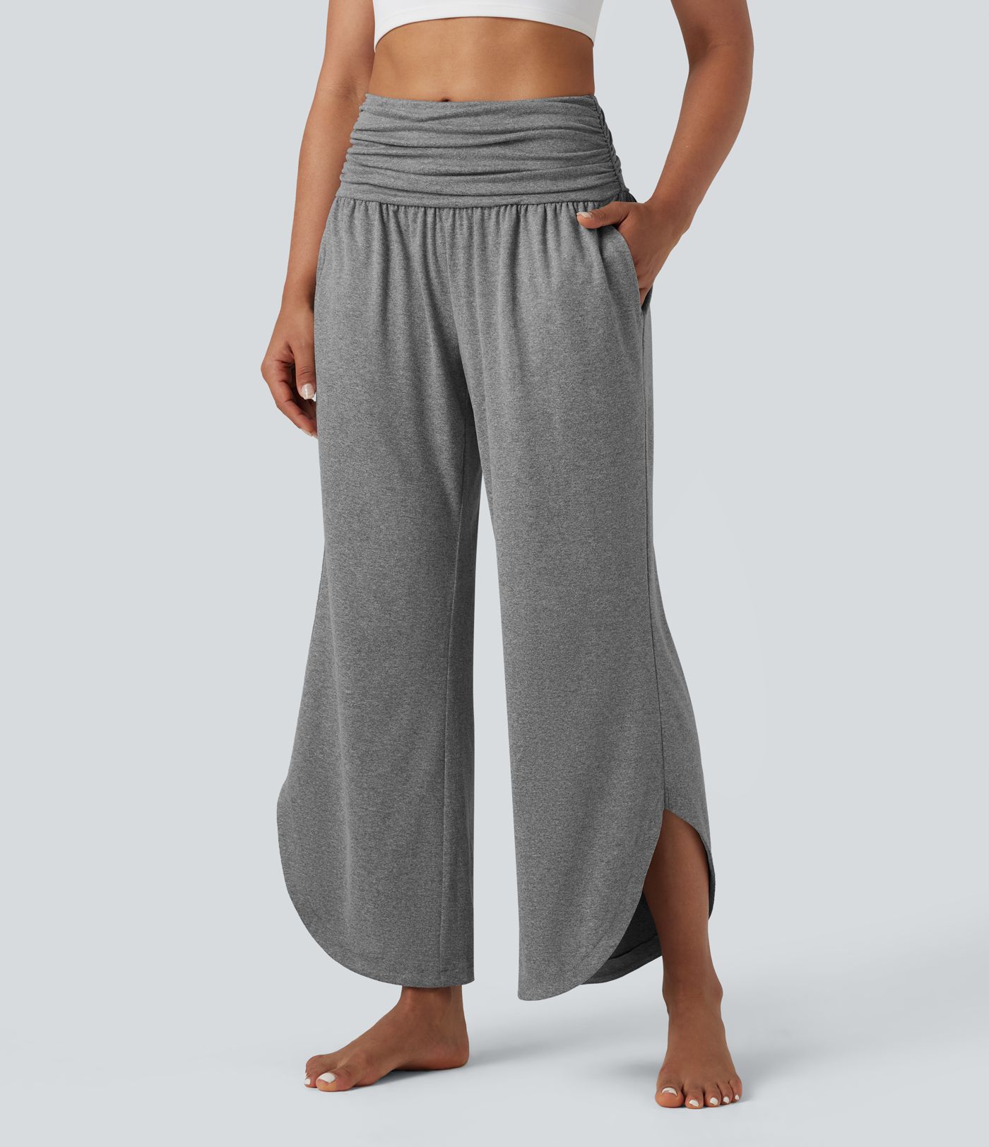 Pantalones de yoga jaspeados de tiro medio y pernera ancha, con fruncidos, pañuelo curvo y bolsillos