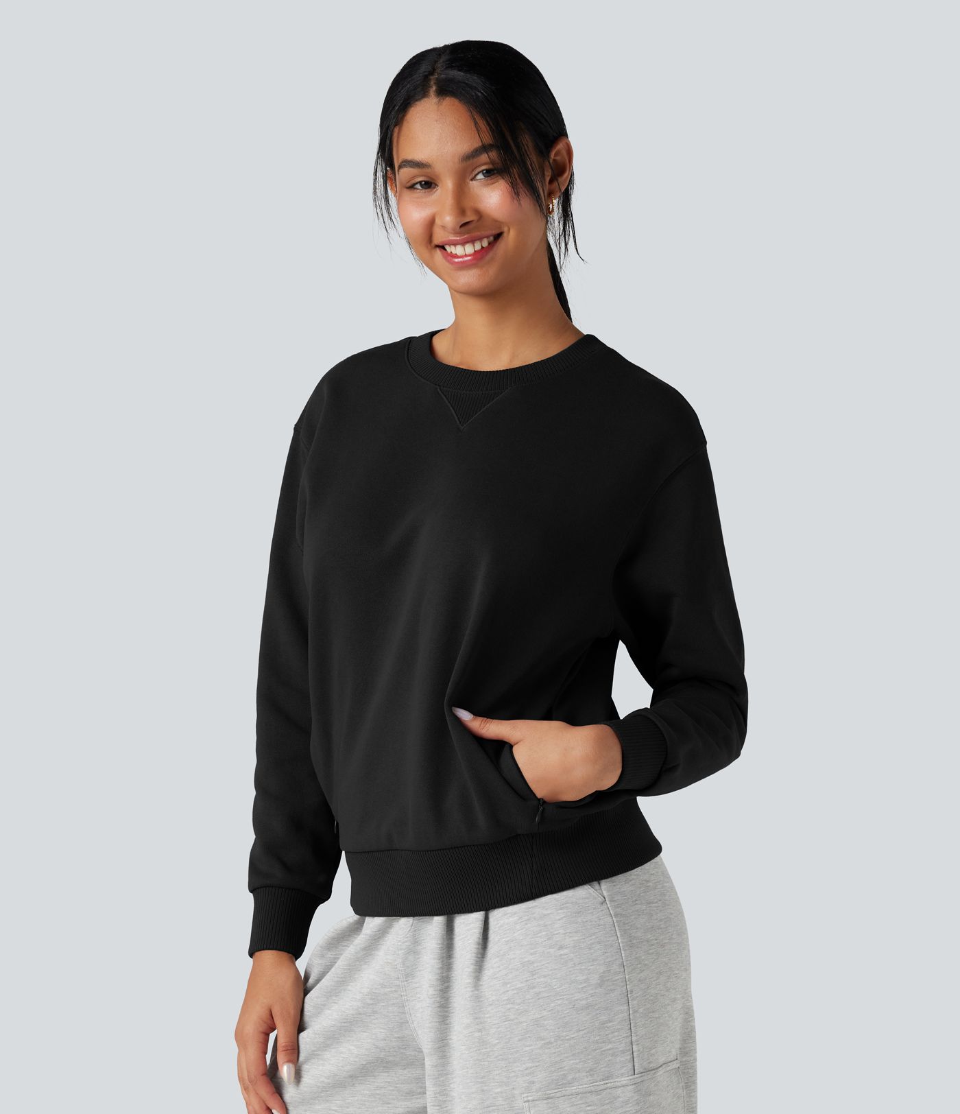 Round Neck Long Sleeve Casual Cotton Sweatshirt with Pockets