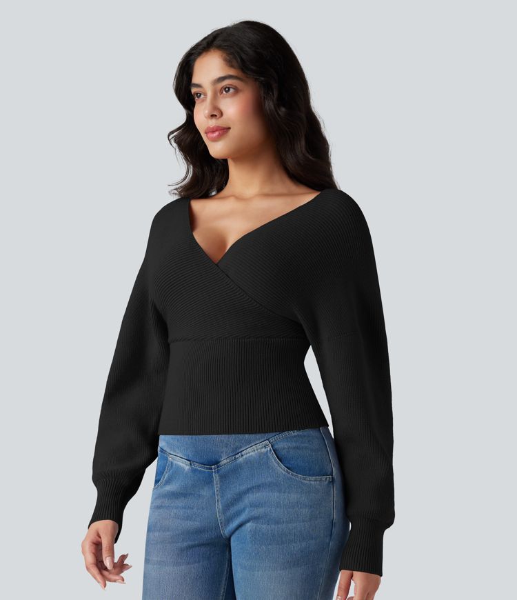 Lässiger Pullover mit V-Ausschnitt, Fledermausärmeln und Cut-Out-Design