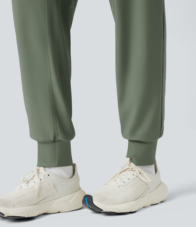 Langlebiger, wasserabweisender Fleece-Jogger mit mittlerer Bundhöhe und Taschen