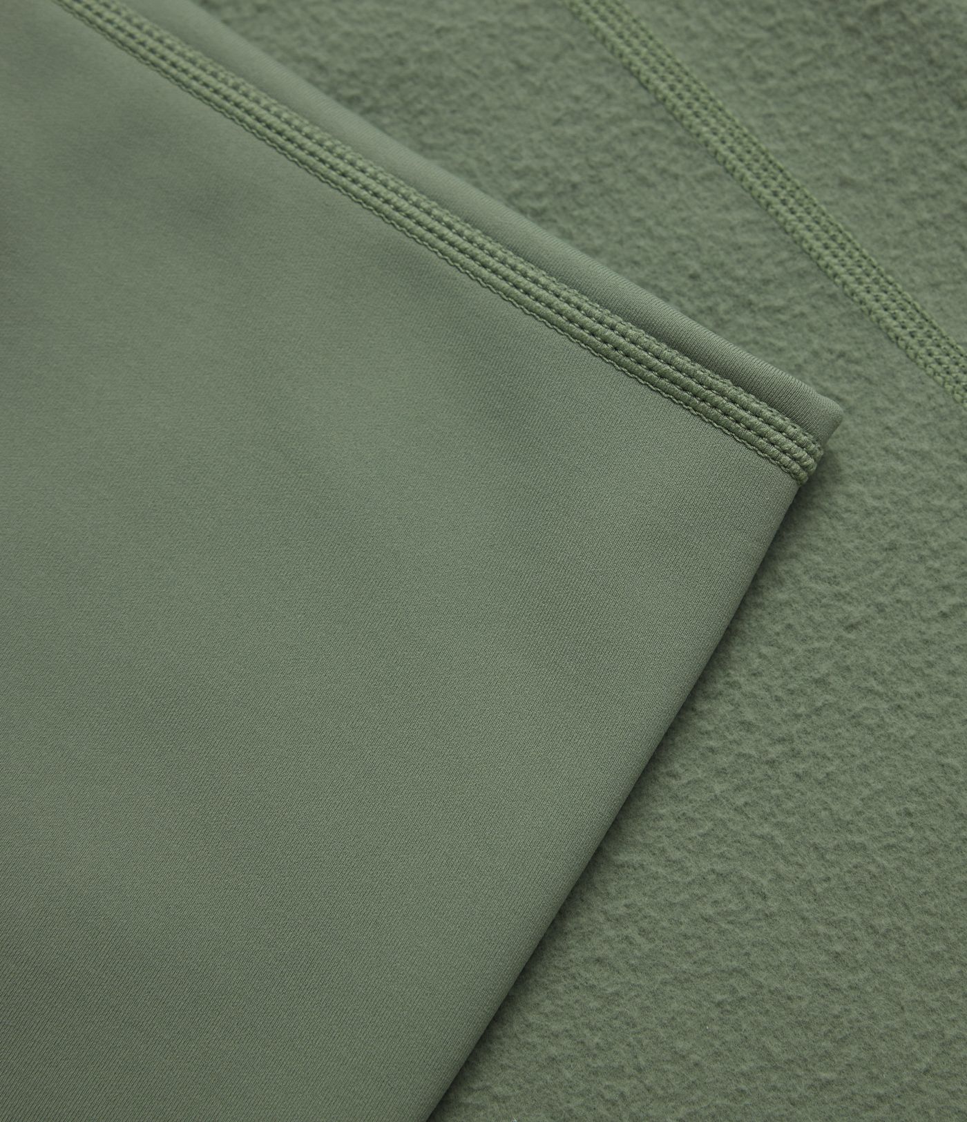 Langlebiger, wasserabweisender Fleece-Jogger mit mittlerer Bundhöhe und Taschen