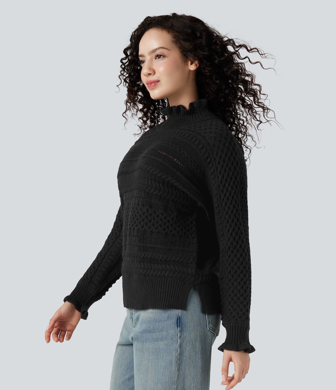 Ikdienas džemperis ar volāniem, augstu apkakli, garām piedurknēm un izgriezumu