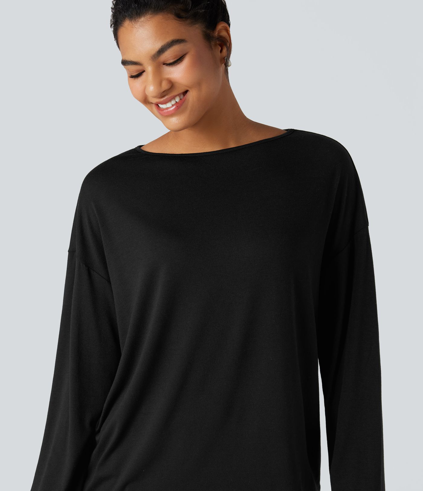 Lässiges Oversized-T-Shirt mit U-Boot-Ausschnitt und langen Ärmeln