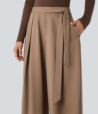 Lässige, weit geschnittene Hose mit hohem Bund, Bindeband und Taschen