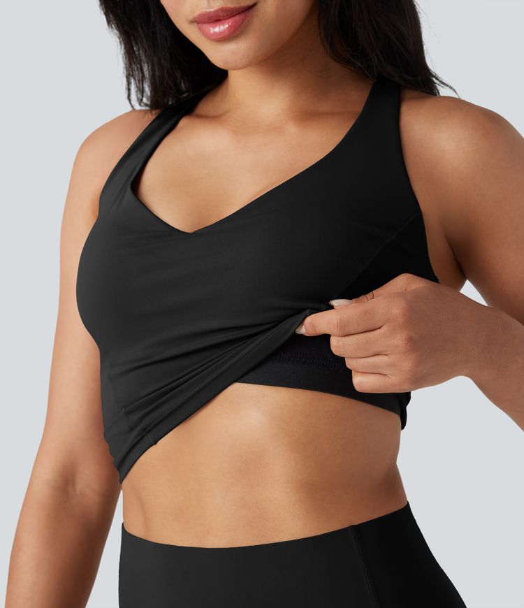 Halara UltraSculpt™ 2-i-1 yogatop med dyb V-hals, formstøbte spacer-indlæg og krydsryg