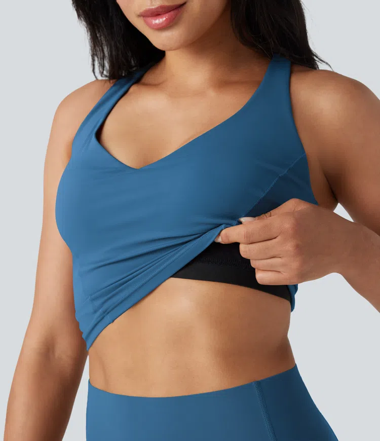 Halara UltraSculpt™ - 2-in-1 Yoga-Tanktop mit tiefem V-Ausschnitt und überkreuztem Rückendesign
