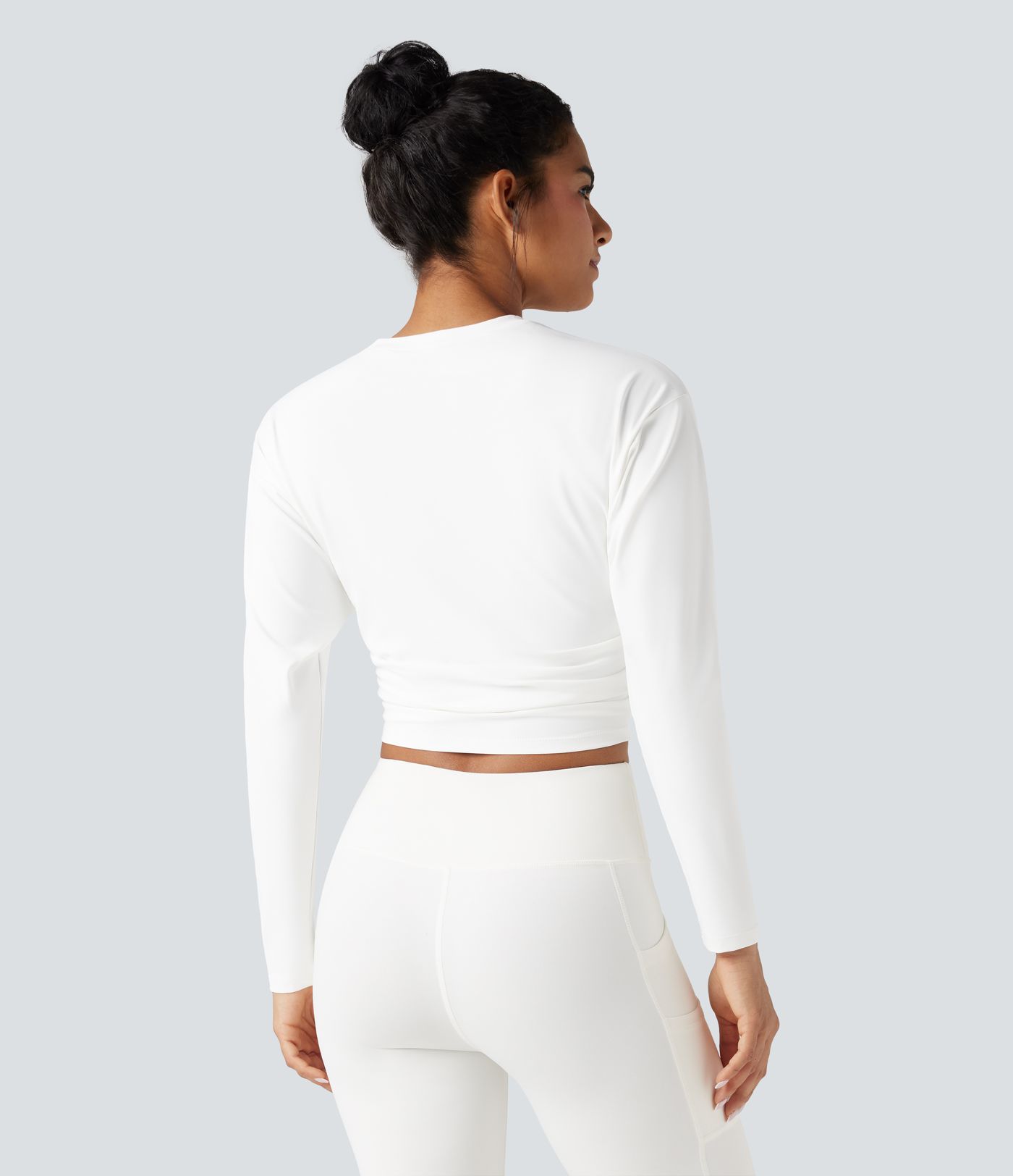 Round Neck Long Sleeve Ruched Cropped Yoga Sports Top