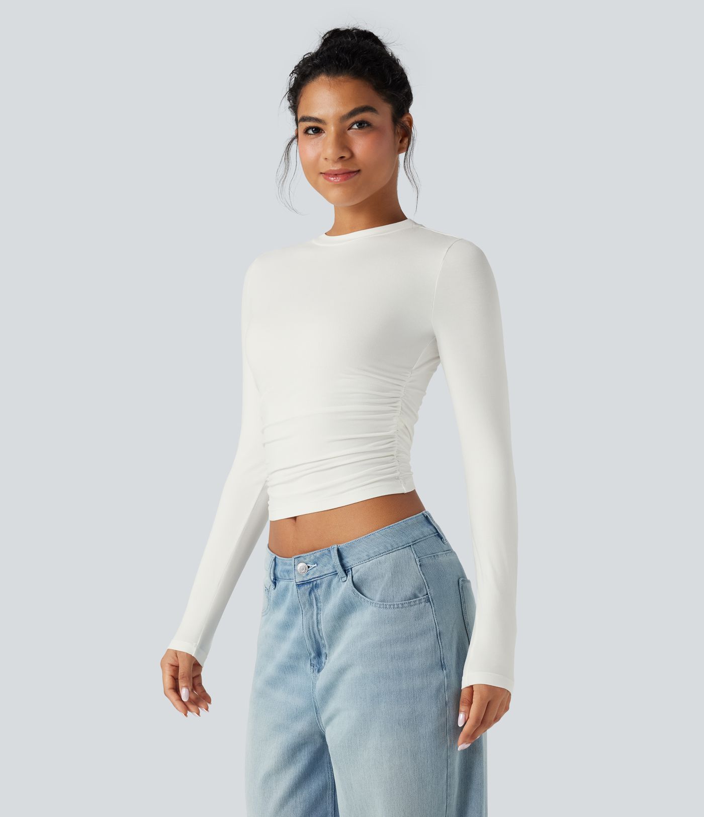 Casual-Top mit Rundhalsausschnitt, langen Ärmeln und Raffung