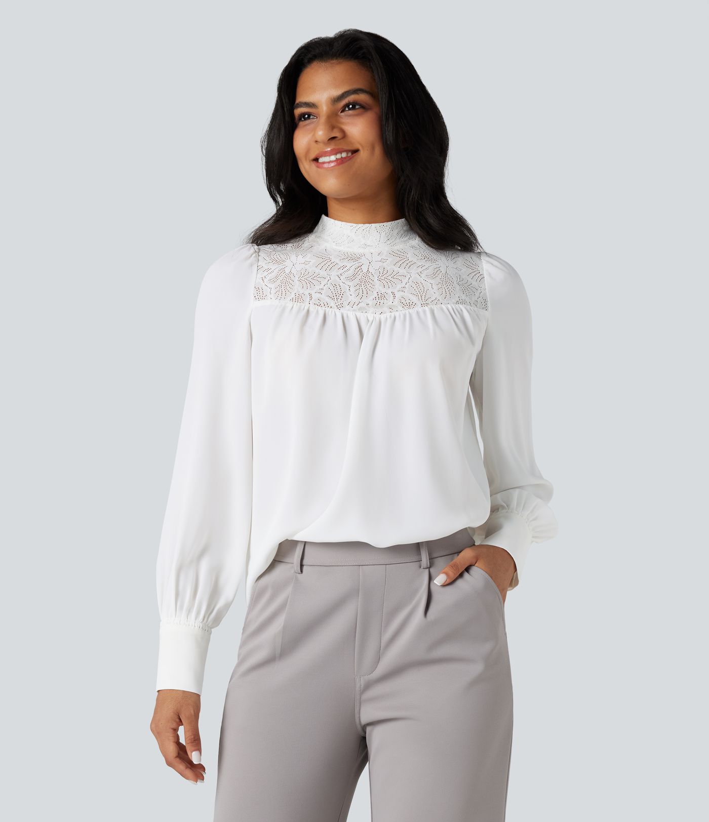 Arbeitshemd mit Stehkragen, langen Ärmeln und kontrastierender Spitze