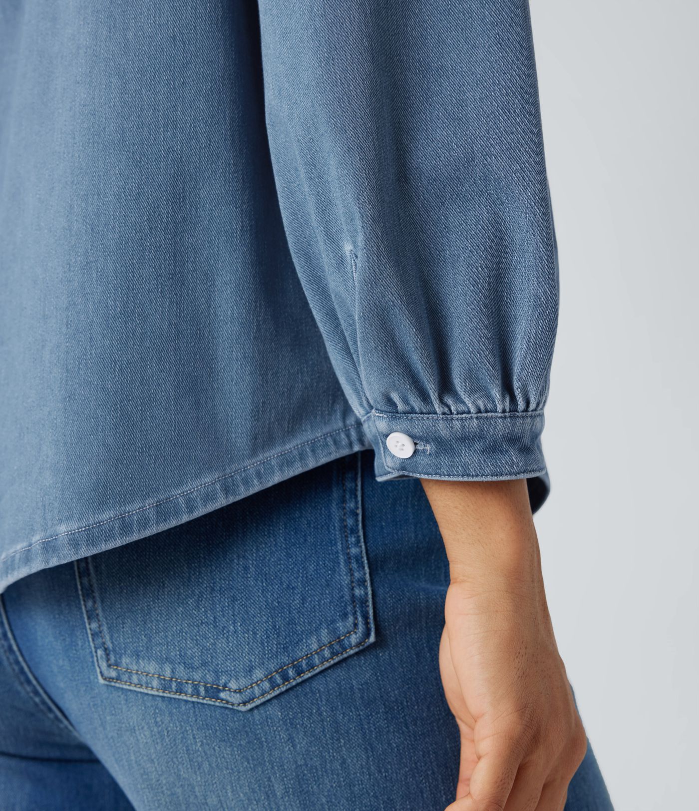 Chemise denim Halara Flex™ col montant manches 3/4 bouffantes