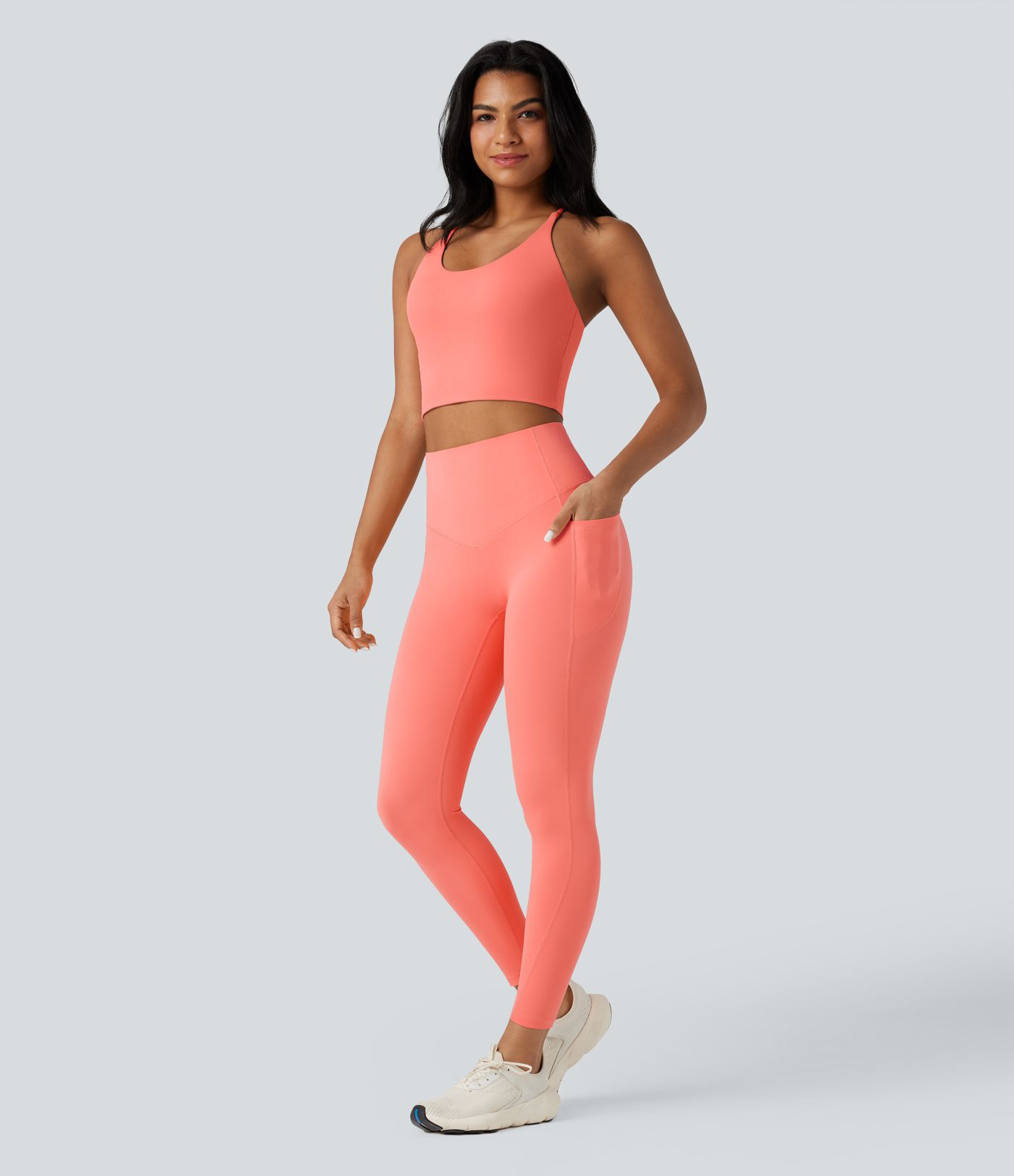Legging d'entraînement gainant taille haute avec poches Halara UltraSculpt™