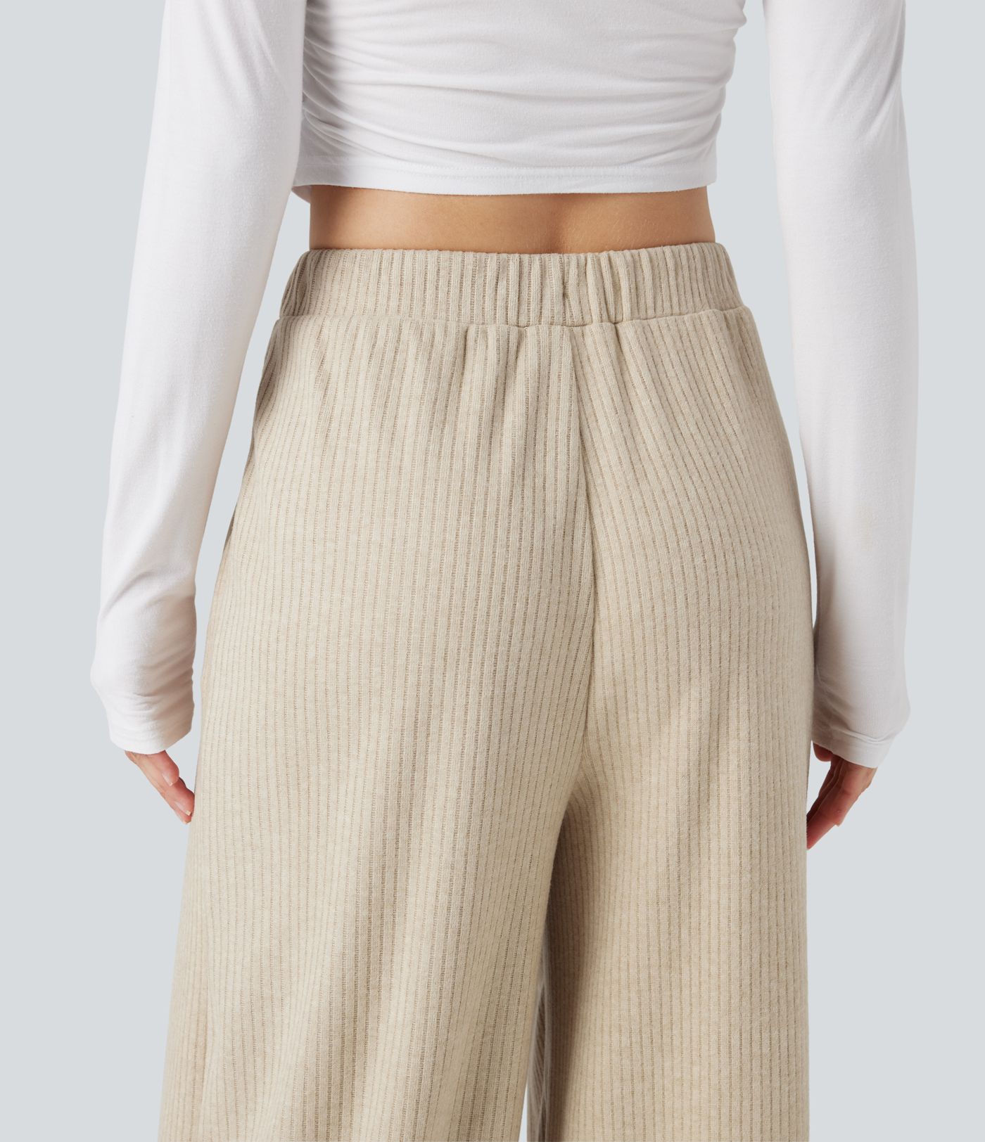 Lässige Baggy-Hose aus Rippstrick mit Seitentaschen und Kordelzug