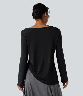 Lässiges Top mit tiefem V-Ausschnitt, langen Ärmeln und Kordelzug am Saum