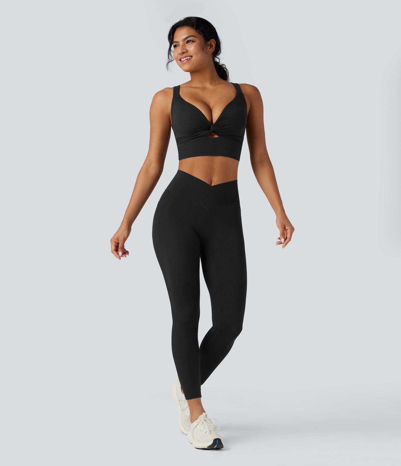 Halara UltraSculpt™ Light Support Molded Cups Push-Up Yoga Sports Bra