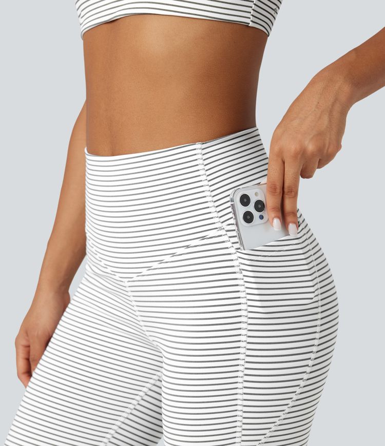 Pantalon de yoga à coupe bootcut gainant taille haute à rayures avec poches