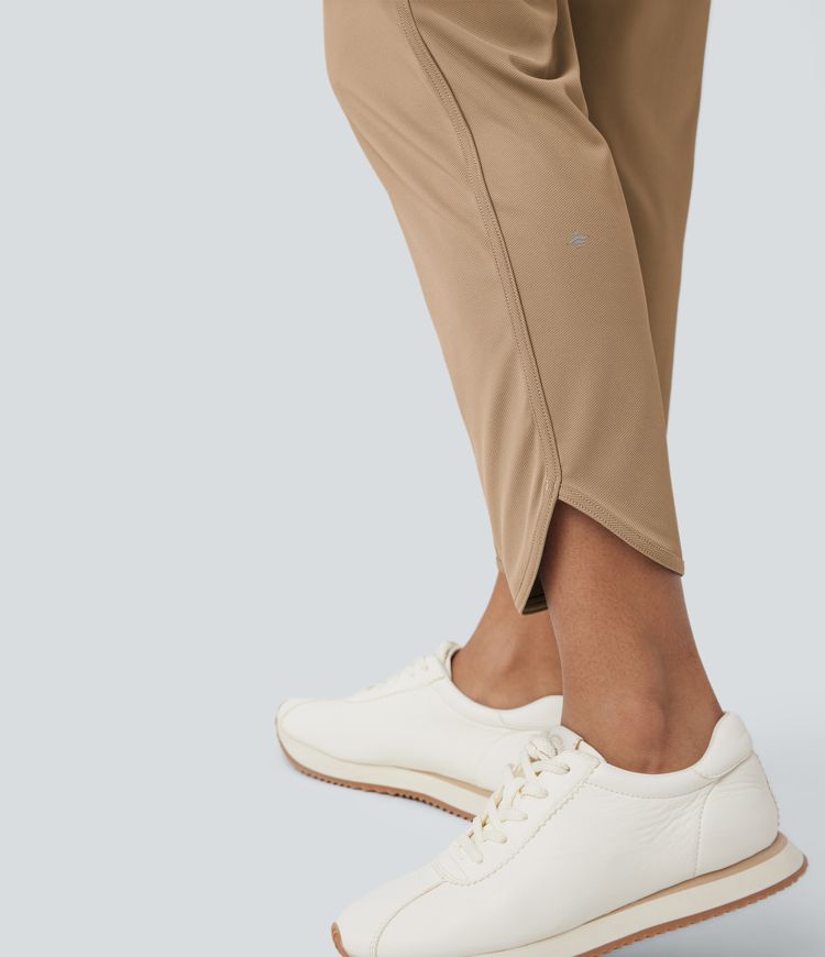 Golf-Hose mit mittelhohem Bund, Seitentaschen und schmal zulaufendem Bein - schnelltrocknend, UPF40+