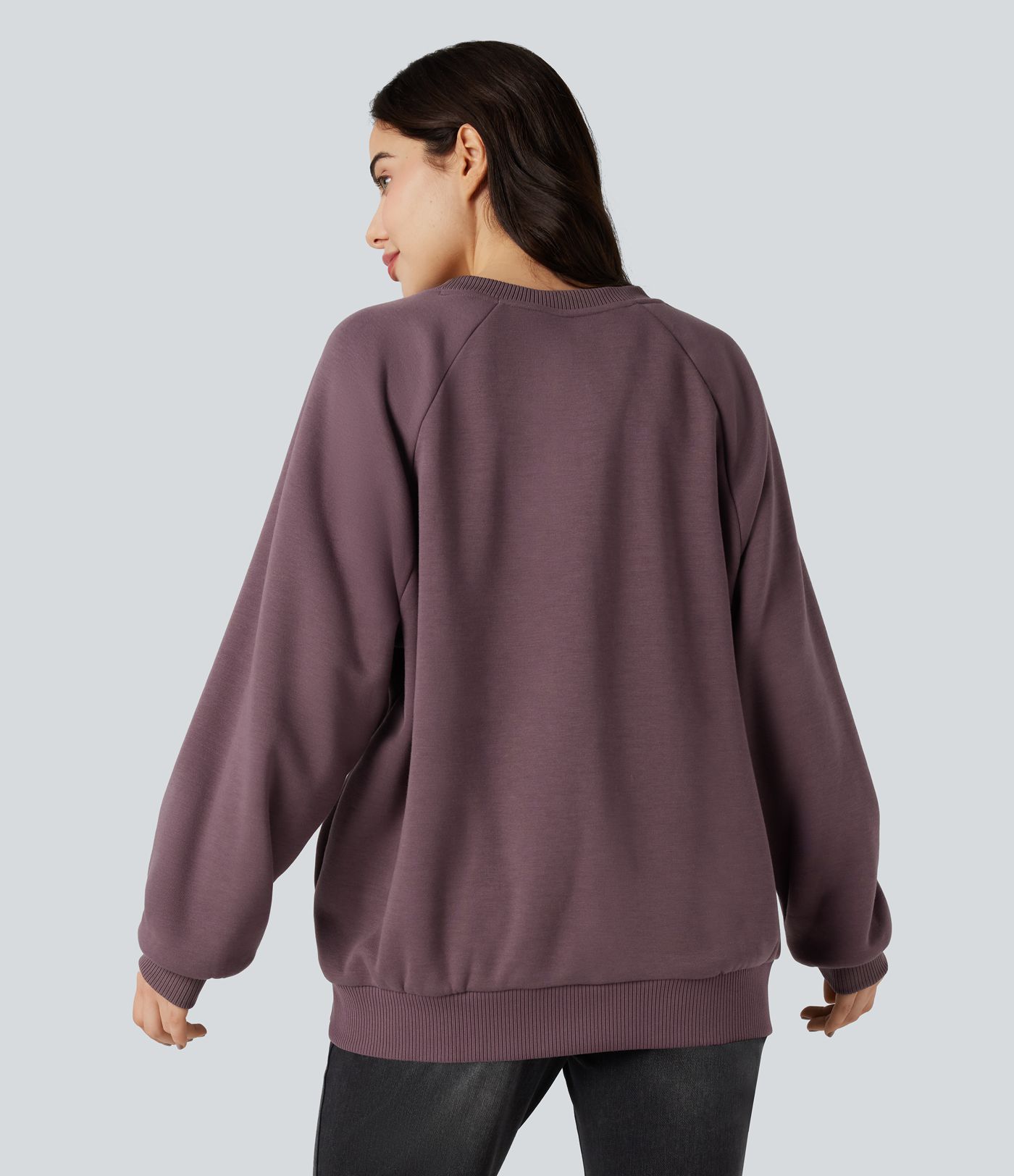Round Neck Long Sleeve Oversized Fleece Casual Sweatshirt with Pockets