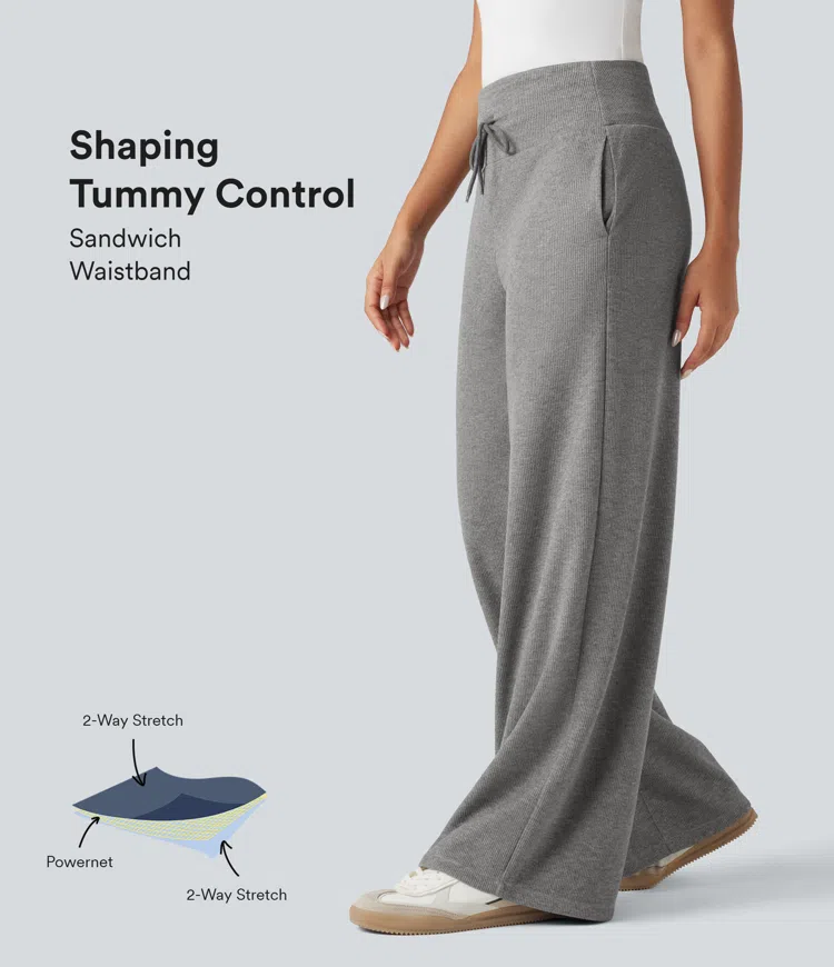 Lässige Hose aus geripptem Strick mit hohem Bund, Seitentaschen, Bauchkontrolle, Kordelzug und weitem Bein