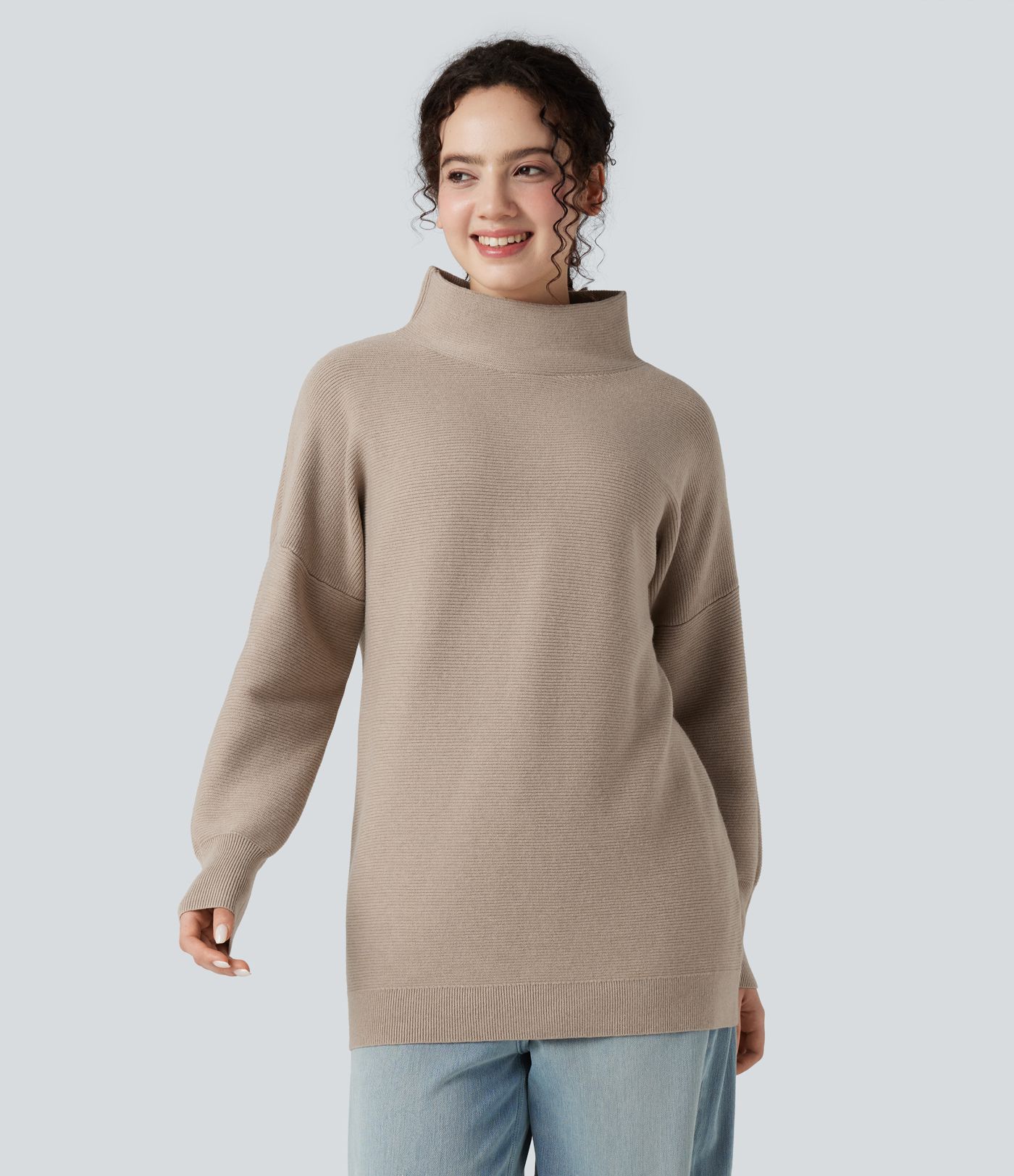 Lässiger Langarmpullover mit Stehkragen
