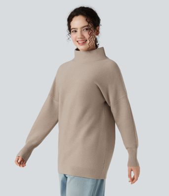 Lässiger Langarmpullover mit Stehkragen