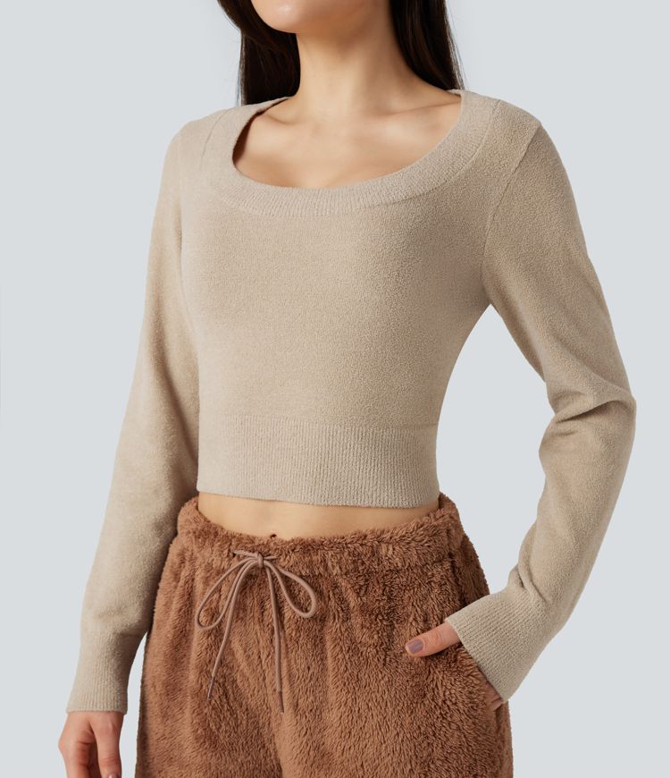 Kurz geschnittener Freizeitpullover mit U-Ausschnitt und langen Ärmeln